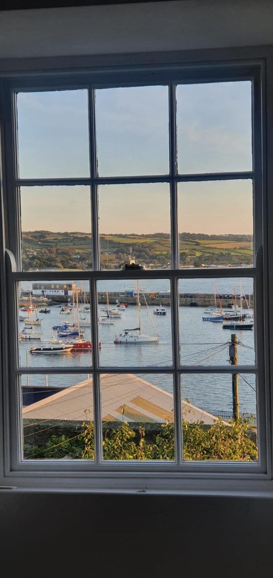 Appartamento New~Breathtaking Bay Views~Chapel Street~Penzance Esterno foto